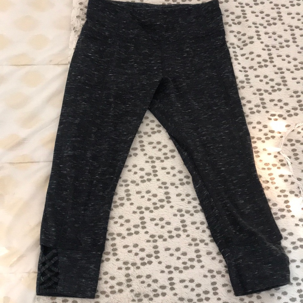 Calvin Klein mid calf leggings